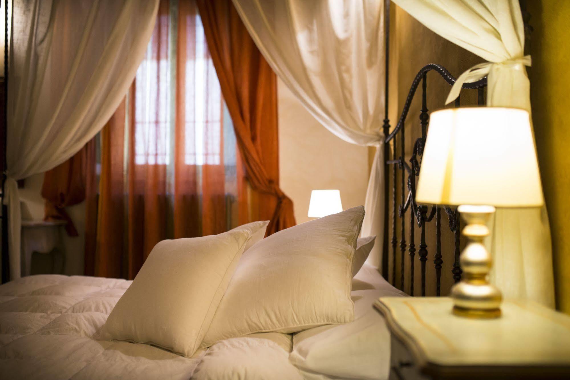 Borgo San Faustino Country Relais And Spa Morrano 外观 照片